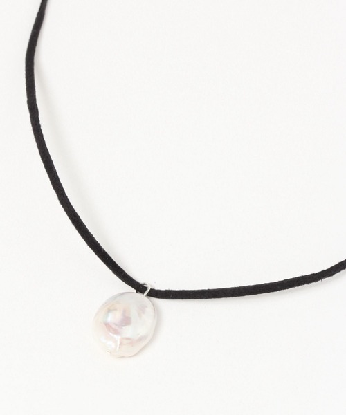 A part by（アパートバイ）の「【付け方２ＷＡＹ】パールチョーカー（チョーカー・レディース・ブラック・FREE）」の4枚目の写真