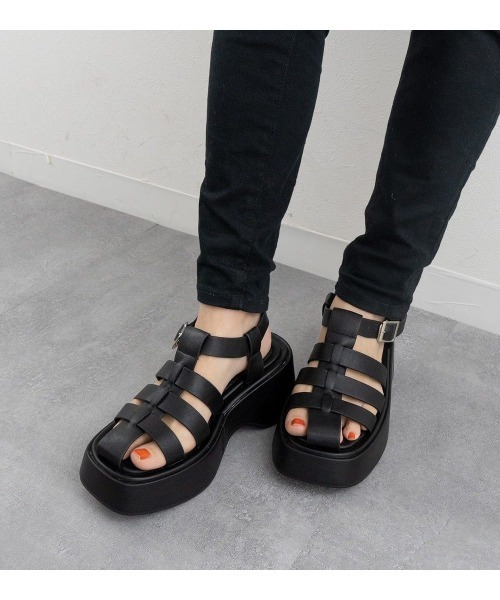 Fabby fabby（ファビィーファビィー）の「グルカワイド厚底サンダル（サンダル・レディース・ブラック/オフホワイト・MEDIUM/LARGE/SMALL）」の14枚目の写真