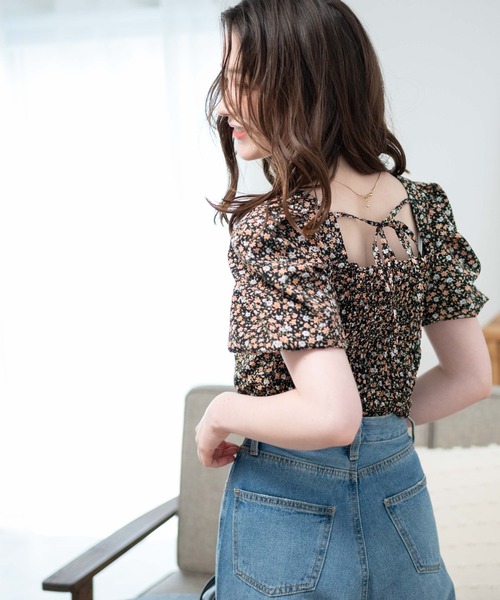 WEGO（ウィゴー）の「WEGO/バルーンスリーブフラワーブラウス（シャツ/ブラウス・レディース・ブラウン/ブラック・FREE）」の14枚目の写真