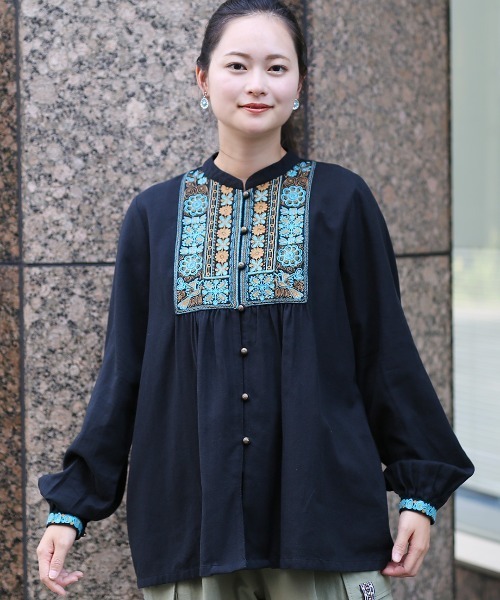 チチカカ（チチカカ）の「チバイ刺繍ブラウス（シャツ/ブラウス・レディース・ブラック/ブルーグリーン/オフホワイト・FREE）」の3枚目の写真