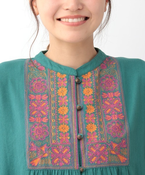 チチカカ（チチカカ）の「チバイ刺繍ブラウス（シャツ/ブラウス・レディース・ブラック/ブルーグリーン/オフホワイト・FREE）」の7枚目の写真