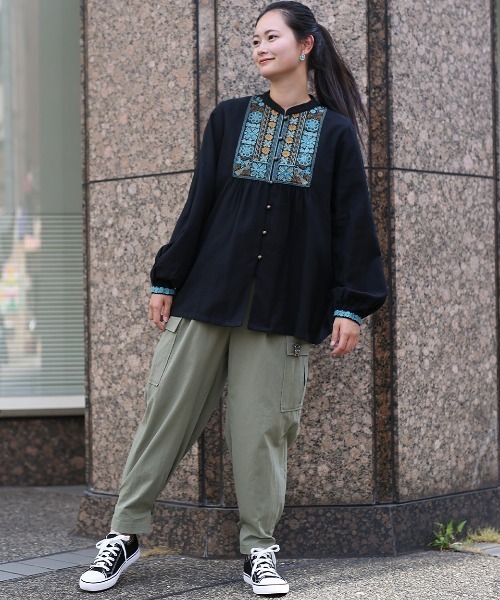 チチカカ（チチカカ）の「チバイ刺繍ブラウス（シャツ/ブラウス・レディース・ブラック/ブルーグリーン/オフホワイト・FREE）」の15枚目の写真