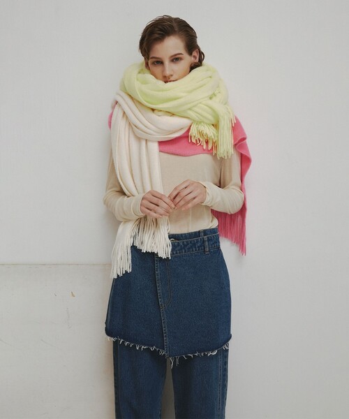 Ray BEAMS（レイビームス）の「Ray BEAMS / 無地 カラー ロング マフラー（マフラー・レディース・イエロー/ラベンダー/オフホワイト/ブラック/ライトグレー/ピンク・ONE SIZE）」の7枚目の写真