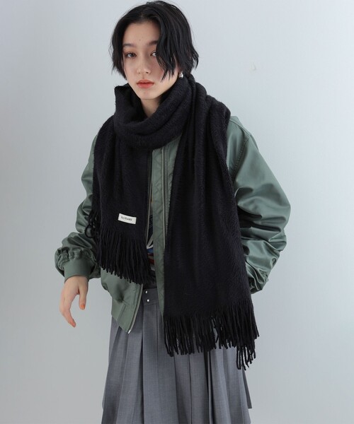 Ray BEAMS（レイビームス）の「Ray BEAMS / 無地 カラー ロング マフラー（マフラー・レディース・イエロー/ラベンダー/オフホワイト/ブラック/ライトグレー/ピンク・ONE SIZE）」の16枚目の写真