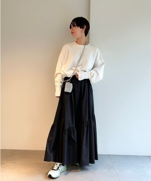 emmi（エミ）の「【emmi atelier】ラメ裏毛クロップドプルオーバー（Tシャツ/カットソー・レディース・ライトベージュ/オフホワイト・FREE）」の19枚目の写真