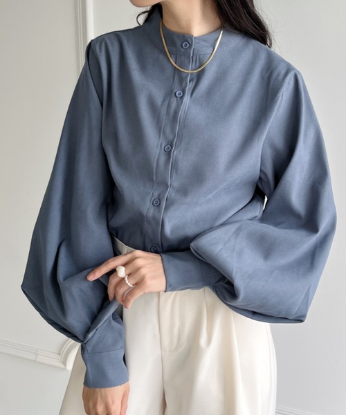 CLEA（クレア）の「ボリューム袖バンドカラーブラウス（シャツ/ブラウス・レディース・ダークブルー/ベージュ/ホワイト/ブラック・FREE）」の4枚目の写真