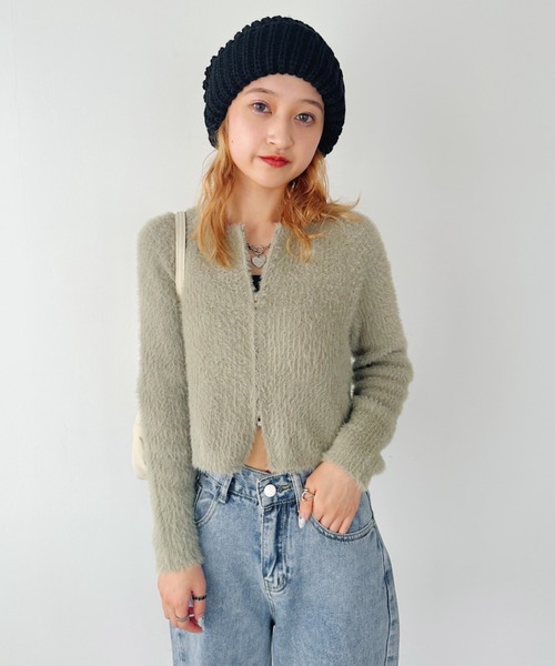 CLEA(クレア)の「ビッグボリュームニットキャップ(ニットキャップ/ビーニー・レディース・アイボリー/ブラック/グレー/ベージュ/マスタード・FREE)」の17枚目の写真