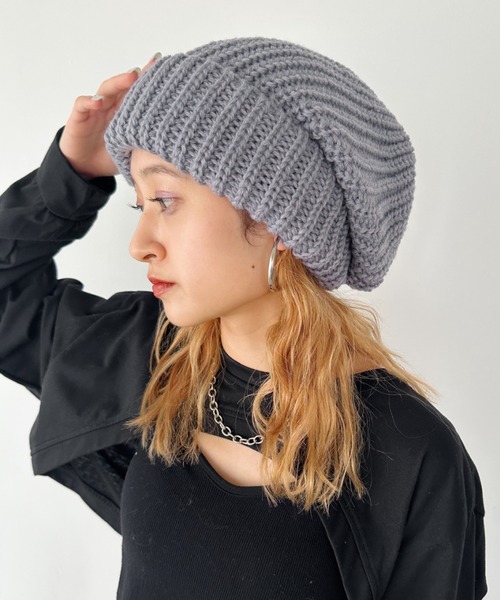 CLEA(クレア)の「ビッグボリュームニットキャップ(ニットキャップ/ビーニー・レディース・アイボリー/ブラック/グレー/ベージュ/マスタード・FREE)」の10枚目の写真