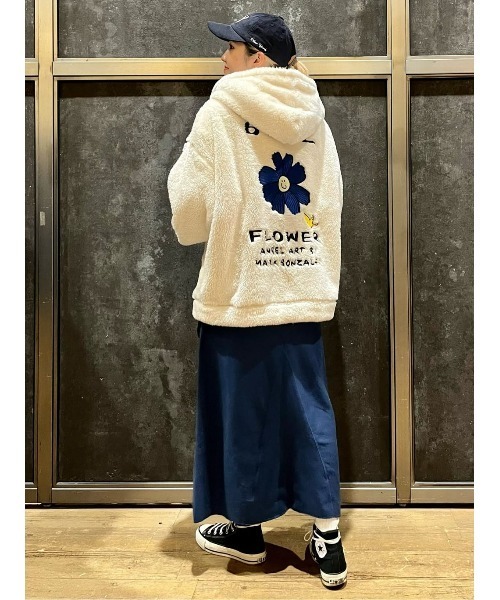 (What it isNt)ART BY MARKGONZALES(ワットイットイズント)の「【(What it isNt)】【what it isNt別注】シャギーボアジップパーカー(その他アウター・メンズ・ブラック/ホワイト・L/XL/M)」の7枚目の写真