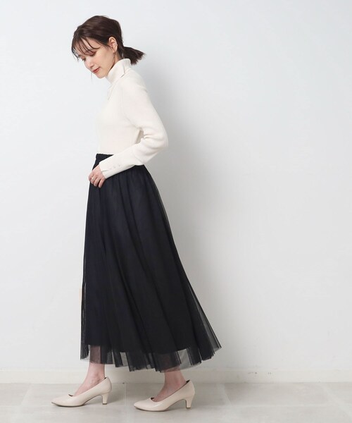 SHOO・LA・RUE（シューラルー）の「◆【洗える】ちくちくしにくい なめらか リブタートルニット（ニット/セーター・レディース・ブルー/ブラック/レッド系1/ベージュ系2/マスタード/ホワイト系5/オフホワイト/グレー/ダークグリーン/ライトブルー/ピンク系・03/05/01/02/04）」の18枚目の写真