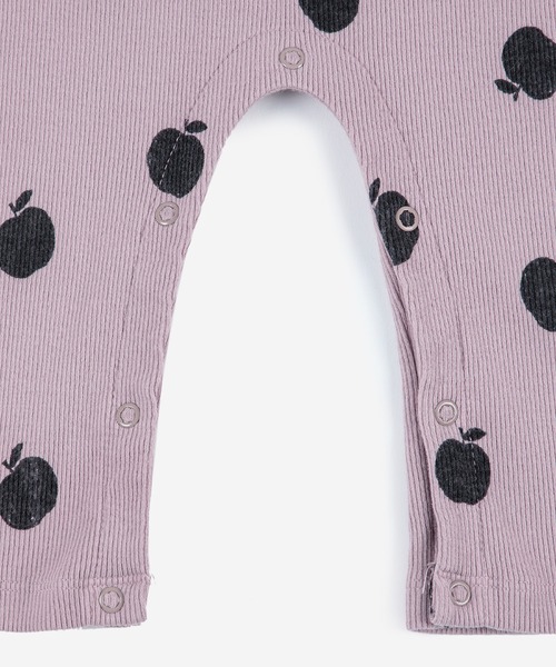 BOBO CHOSES(ボボショーズ)の「Poma allover long sleeve overall(ロンパース・キッズ・ラベンダー・2-3YEAR/18-24MONTH/12-18MONTH/6-12MONTH)」の7枚目の写真