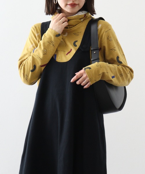 Emago(イマゴ)の「EMAGO 朝食総柄プリントタートル(Tシャツ/カットソー・レディース・マスタード/ブルー/アイボリー/ブラック・FREE)」の19枚目の写真