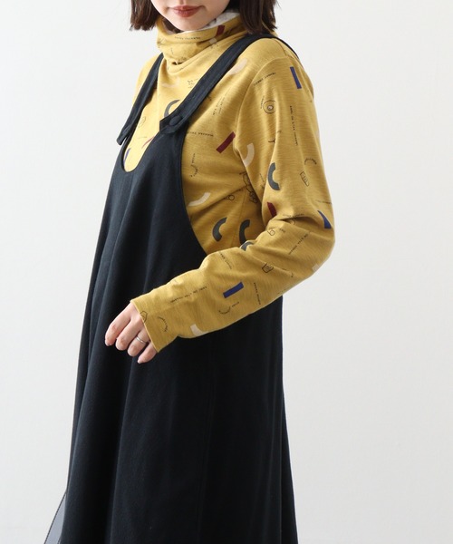 Emago(イマゴ)の「EMAGO 朝食総柄プリントタートル(Tシャツ/カットソー・レディース・マスタード/ブルー/アイボリー/ブラック・FREE)」の20枚目の写真
