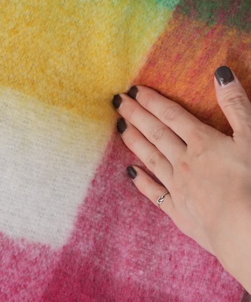 BIRTHDAY BAR（バースデイバー）の「カラーブロックストール（ストール/ショール・レディース・グリーン/ブルー・フリー）」の8枚目の写真