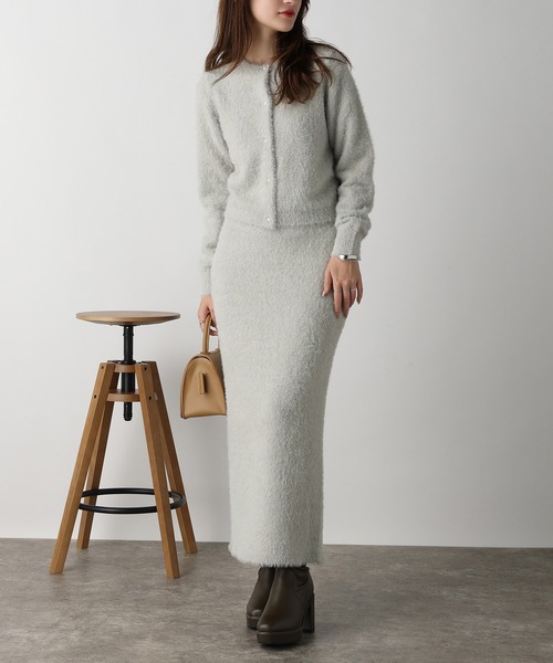 acro(アクロ)の「パール釦付きラメフェザーニットカーディガン/AC3323(カーディガン/ボレロ・レディース・ブラック/ブルー/グレー・フリ-)」の10枚目の写真