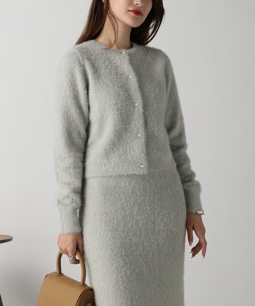 acro(アクロ)の「パール釦付きラメフェザーニットカーディガン/AC3323(カーディガン/ボレロ・レディース・ブラック/ブルー/グレー・フリ-)」の8枚目の写真