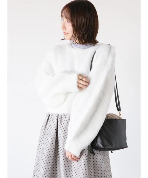 Te chichi TERRASSE(テチチテラス)の「◎起毛クロップド丈ニット(ニット/セーター・レディース・オフホワイト/ブルー/ピンク/グレー・F)」の5枚目の写真