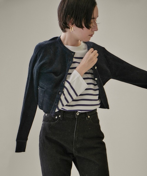 SALON adam et rope'（サロン アダム エ ロペ）の「リブクルーネックショートカーディガン -CreamyCotton /クリーミーコットン-（カーディガン/ボレロ・レディース・ブラック系その他/ホワイト/ライトグレー・FREE）」の9枚目の写真