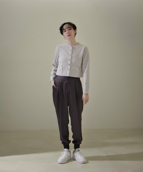 SALON adam et rope'（サロン アダム エ ロペ）の「リブクルーネックショートカーディガン -CreamyCotton /クリーミーコットン-（カーディガン/ボレロ・レディース・ブラック系その他/ホワイト/ライトグレー・FREE）」の11枚目の写真