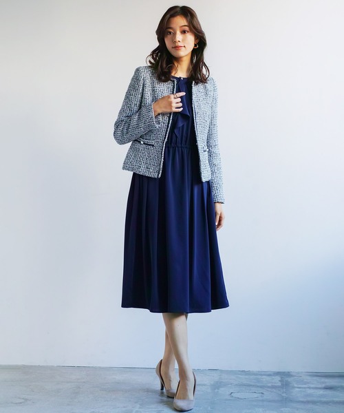 WHITE JOOLA（ホワイトジョーラ）の「【とろみデシンの上品ワンピース】フリルデザインフィット＆フレアーワンピース（スーツスカート・レディース・ブラック/ベージュ/ネイビー・S/M/L）」の13枚目の写真