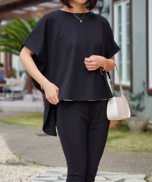 Emma Taylor(エマテイラー)の「オーバーサイズタックスリーブポンチプルオーバー(Tシャツ/カットソー・レディース・ブラック/アイボリー/ホワイト・FREE)」の1枚目の写真