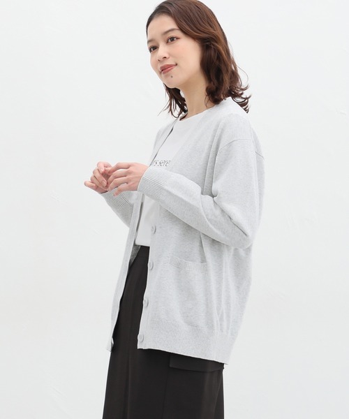 Honeys（ハニーズ）の「花粉対策Ｖネックカーディガン（カーディガン/ボレロ・レディース・ネイビー/ラベンダー/イエロー/ベージュ/ブラック/杢グレー/ブルー/ターコイズブルー・S/M/L/LL/3L）」の9枚目の写真