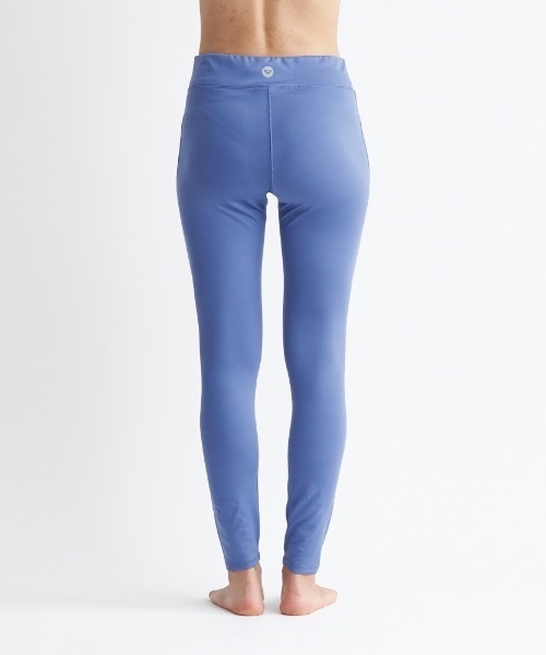 ROXY（ロキシー）の「MY 1ST ROXY LEGGINGS/ロキシー速乾UVカット付きベーシックデザインレギンスパンツ（レギンス/スパッツ・レディース・ブルー/グレー/レッド/ブラック・LARGE/MEDIUM/SMALL）」の17枚目の写真