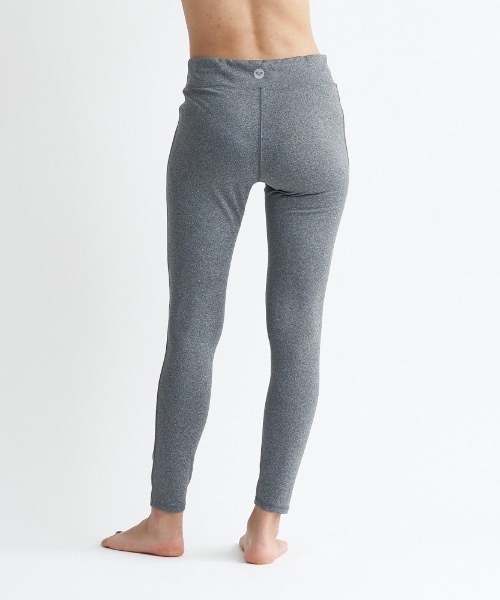 ROXY（ロキシー）の「MY 1ST ROXY LEGGINGS/ロキシー速乾UVカット付きベーシックデザインレギンスパンツ（レギンス/スパッツ・レディース・ブルー/グレー/レッド/ブラック・LARGE/MEDIUM/SMALL）」の13枚目の写真