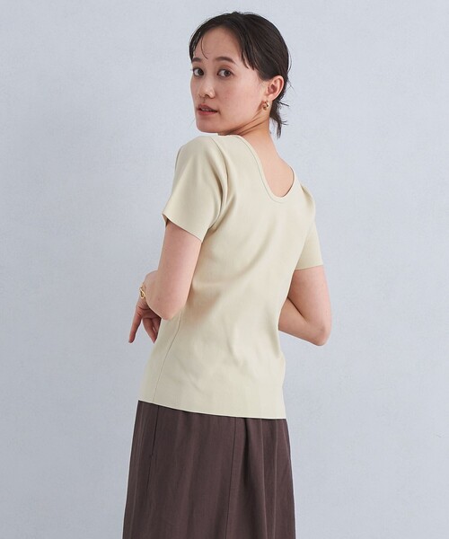 green label relaxing（グリーンレーベルリラクシング）の「TINY タイニー ニット Tシャツ -ウォッシャブル・接触冷感-（ニット/セーター・レディース・ブラック/オリーブ/オフホワイト・FREE）」の6枚目の写真