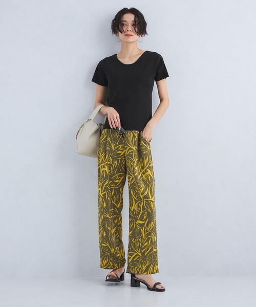 green label relaxing（グリーンレーベルリラクシング）の「TINY タイニー ニット Tシャツ -ウォッシャブル・接触冷感-（ニット/セーター・レディース・ブラック/オリーブ/オフホワイト・FREE）」の9枚目の写真