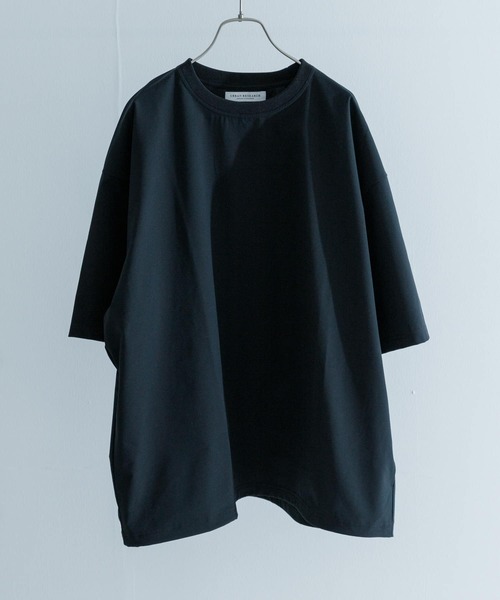URBAN RESEARCH（アーバンリサーチ）の「『XLサイズあり』『撥水』SOLOTEX STRETCH SHORT-SLEEVE T-SHIRTS（Tシャツ/カットソー・メンズ・グレー系その他/ブラック/チャコールグレー・MEDIUM/LARGE/X-LARGE）」の8枚目の写真