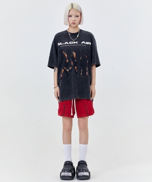 Ressaca（レサーカ）の「オーバーサイズ ウォッシュ加工ファイヤーグラフィックプリントTシャツ（Tシャツ/カットソー・メンズ・ブラック/レッド・L/M/XXL/XL）」の8枚目の写真