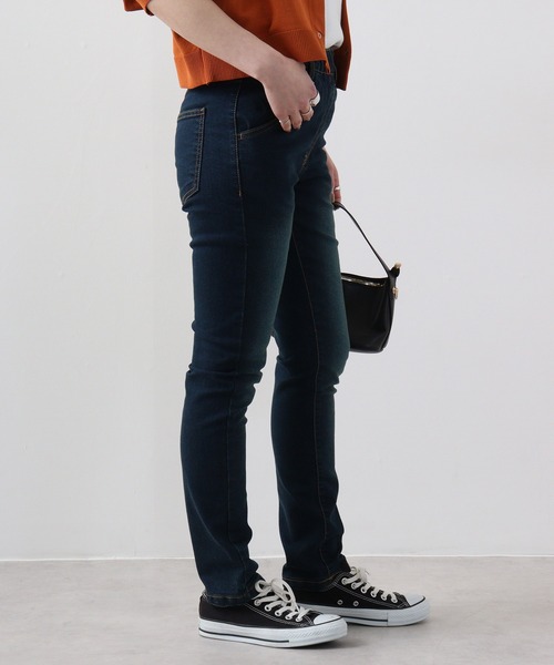 atONE(アットワン)の「atONE 紐付きウエストゴムデニムパンツ(デニムパンツ・レディース・ワンウォッシュ/ネイビー/ブルー/ベージュ/ブラック/カーキ・L/LL/3L/4L/M)」の8枚目の写真