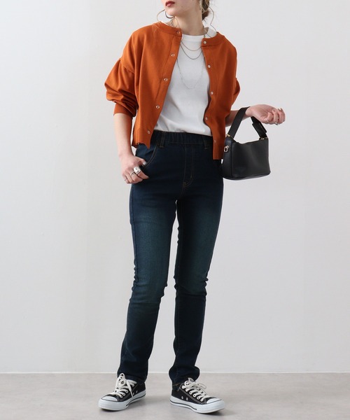 atONE(アットワン)の「atONE 紐付きウエストゴムデニムパンツ(デニムパンツ・レディース・ワンウォッシュ/ネイビー/ブルー/ベージュ/ブラック/カーキ・L/LL/3L/4L/M)」の11枚目の写真