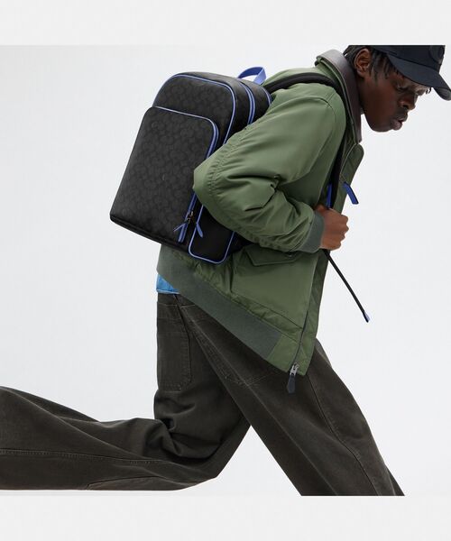 COACH（コーチ）の「ゴッサム バックパック・シグネチャー キャンバス