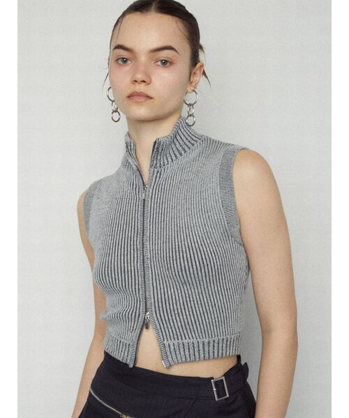 EMODA（エモダ）の「プレーティングリブタンクトップ（ニット/セーター・レディース・ブラック/グレー/ピンク/ブルー・FREE）」の5枚目の写真