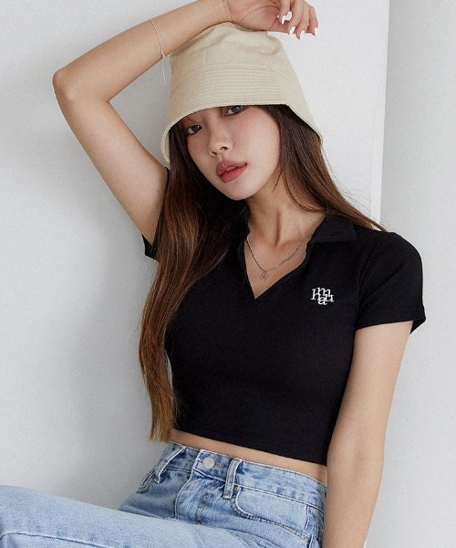 muahmuah(ムーアムーア)の「A'GEM/9 × .kom 『muah muah/ムーアムーア』 LOGO POINT COLLAR T-SHIRT/ロゴポイント カラーTシャツ(Tシャツ/カットソー・レディース・グレー/ネイビー/アイボリー/ブラック・FREE)」の9枚目の写真
