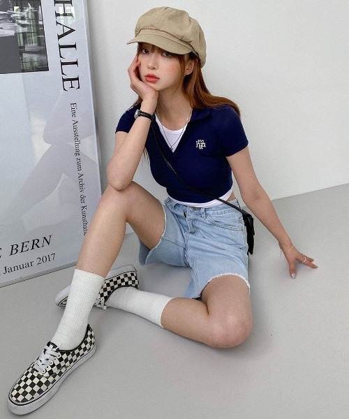 muahmuah(ムーアムーア)の「A'GEM/9 × .kom 『muah muah/ムーアムーア』 LOGO POINT COLLAR T-SHIRT/ロゴポイント カラーTシャツ(Tシャツ/カットソー・レディース・グレー/ネイビー/アイボリー/ブラック・FREE)」の16枚目の写真