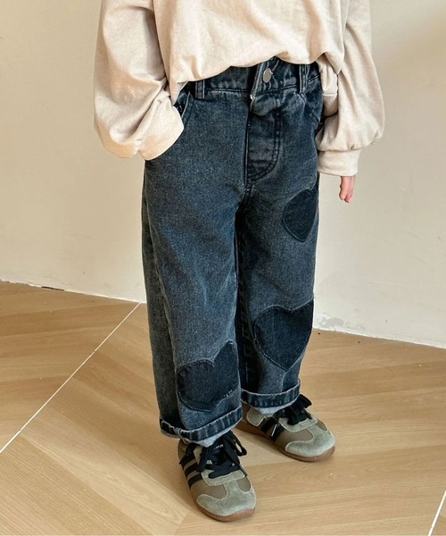 Bambin(ボンバン)の「【 Bambin / ボンバン 】 ハート デニム(デニムパンツ・キッズ・ブルー/ブラック・130/120/110/100)」の3枚目の写真