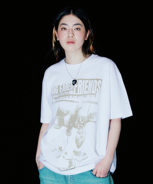 ISTKUNST(イストクンスト)の「A'GEM/9 × .kom 『ISTKUNST/イストクンスト』 BIG EARED FRIENDS TEE/ビッグイヤード フレンズTシャツ(Tシャツ/カットソー・メンズ・ホワイト/ライトパープル・M/L)」の1枚目の写真