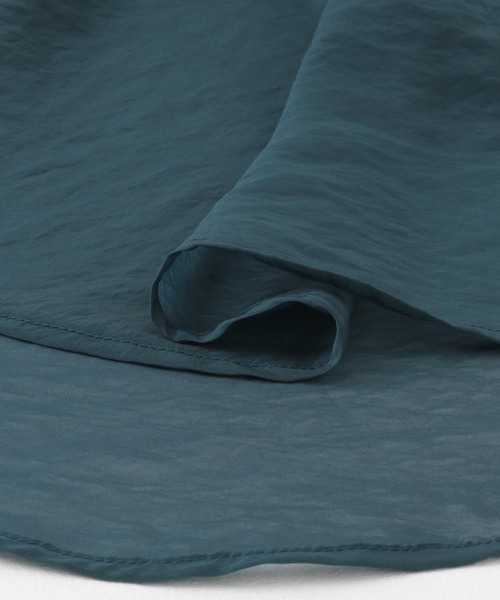 SENSE OF PLACE by URBAN RESEARCH(センスオブプレイスバイアーバンリサーチ)の「『一部WEB限定カラー』シアーシャンブレーシャツ(シャツ/ブラウス・レディース・グリーン/ブラウン/ライトベージュ/ブラック/ネイビー/ライトピンク/イエロー・ONE)」の11枚目の写真