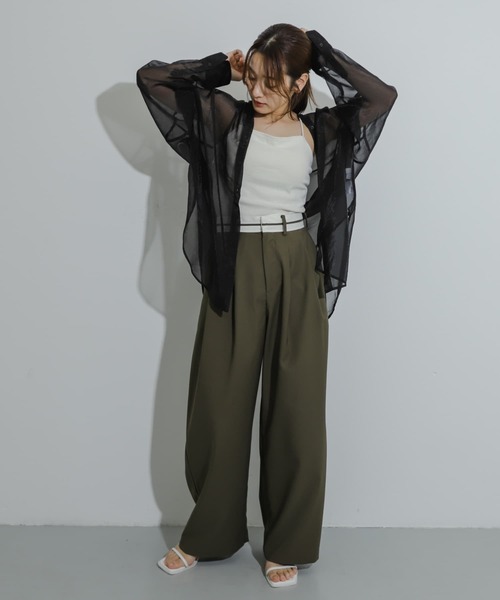 SENSE OF PLACE by URBAN RESEARCH(センスオブプレイスバイアーバンリサーチ)の「『一部WEB限定カラー』シアーシャンブレーシャツ(シャツ/ブラウス・レディース・グリーン/ブラウン/ライトベージュ/ブラック/ネイビー/ライトピンク/イエロー・ONE)」の10枚目の写真