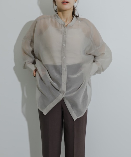 SENSE OF PLACE by URBAN RESEARCH(センスオブプレイスバイアーバンリサーチ)の「『一部WEB限定カラー』シアーシャンブレーシャツ(シャツ/ブラウス・レディース・グリーン/ブラウン/ライトベージュ/ブラック/ネイビー/ライトピンク/イエロー・ONE)」の8枚目の写真