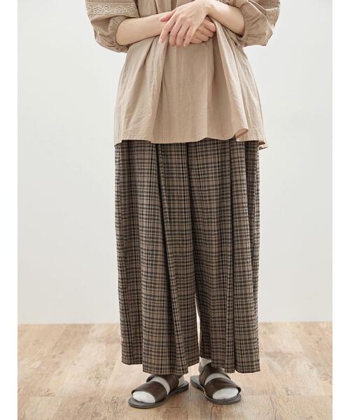 Samansa Mos2（サマンサ モスモス）の「【抗菌防臭】裾揺れギャザー&タックパンツ（その他パンツ・レディース・ネイビー/オフホワイト/モカ/ブラック・F）」の10枚目の写真