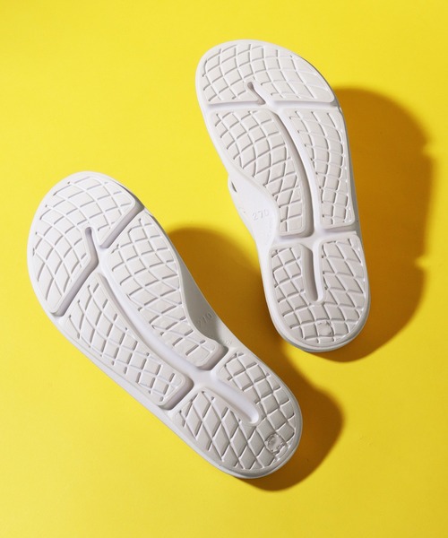 U.S. POLO ASSN.（ユーエスポロアッスン）の「【U.S. POLO ASSN./ユーエスポロアッスン】ワンポイント トングサンダル（サンダル・メンズ・ホワイト/ブラック・23.0cm/24.0cm/25.0cm/26.0cm/27.0cm/28.0cm）」の12枚目の写真