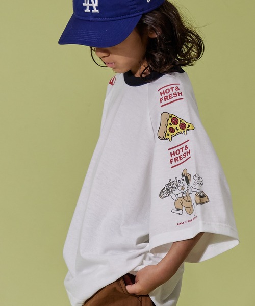 PAIRMANON STREET(ペアマノンストリート)の「【PAIRMANON STREET】半袖 袖プリント ラグラン ビッグ Tシャツ(Tシャツ/カットソー・キッズ・ブラック系その他/ホワイト系その他/ホワイト系その他2/ホワイト系その他3/ブラック系その他2/オレンジ系その他・90/100/110/120/130/140/150/160)」の2枚目の写真