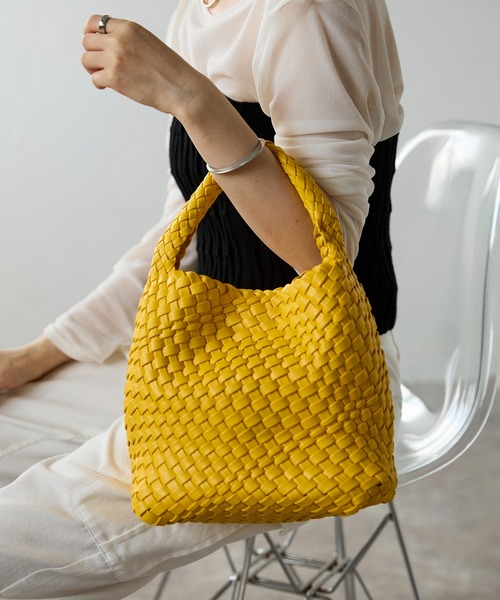 BOTTEGAVENETAイエローメッシュトートバッグ
