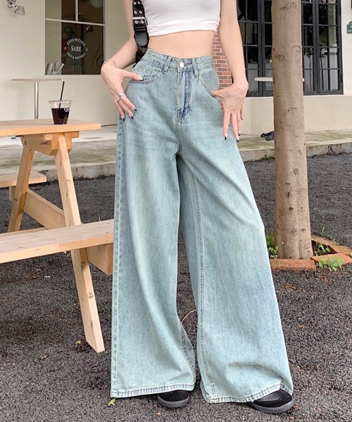 SHEENA(シーナ)の「スーパーワイドデニムパンツ(デニムパンツ・レディース・ライトブルー・S/M/L)」の1枚目の写真