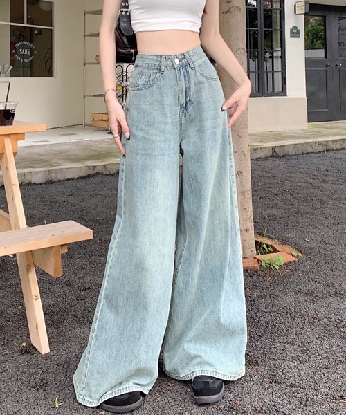 SHEENA(シーナ)の「スーパーワイドデニムパンツ(デニムパンツ・レディース・ライトブルー・S/M/L)」の4枚目の写真
