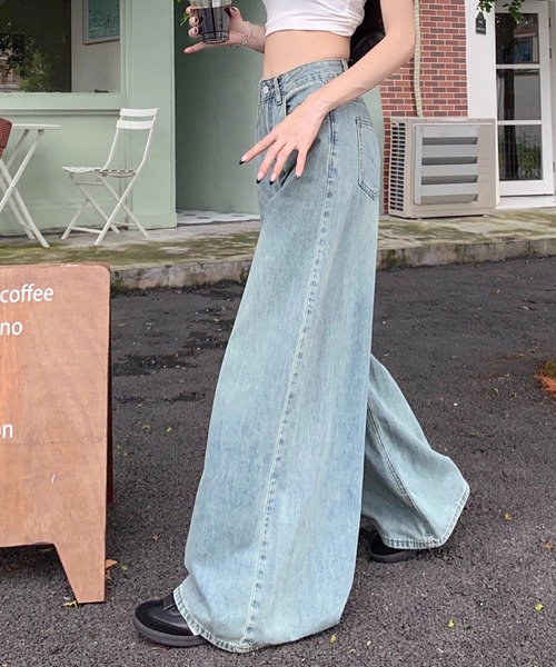 SHEENA(シーナ)の「スーパーワイドデニムパンツ(デニムパンツ・レディース・ライトブルー・S/M/L)」の8枚目の写真